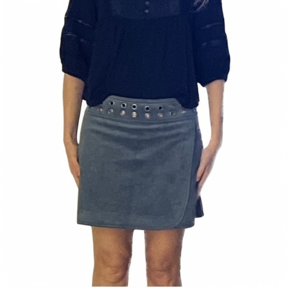 BCBGMAXAZRIA Blue Micro Suede Mini Skirt, Size XXS. Faux Suede.